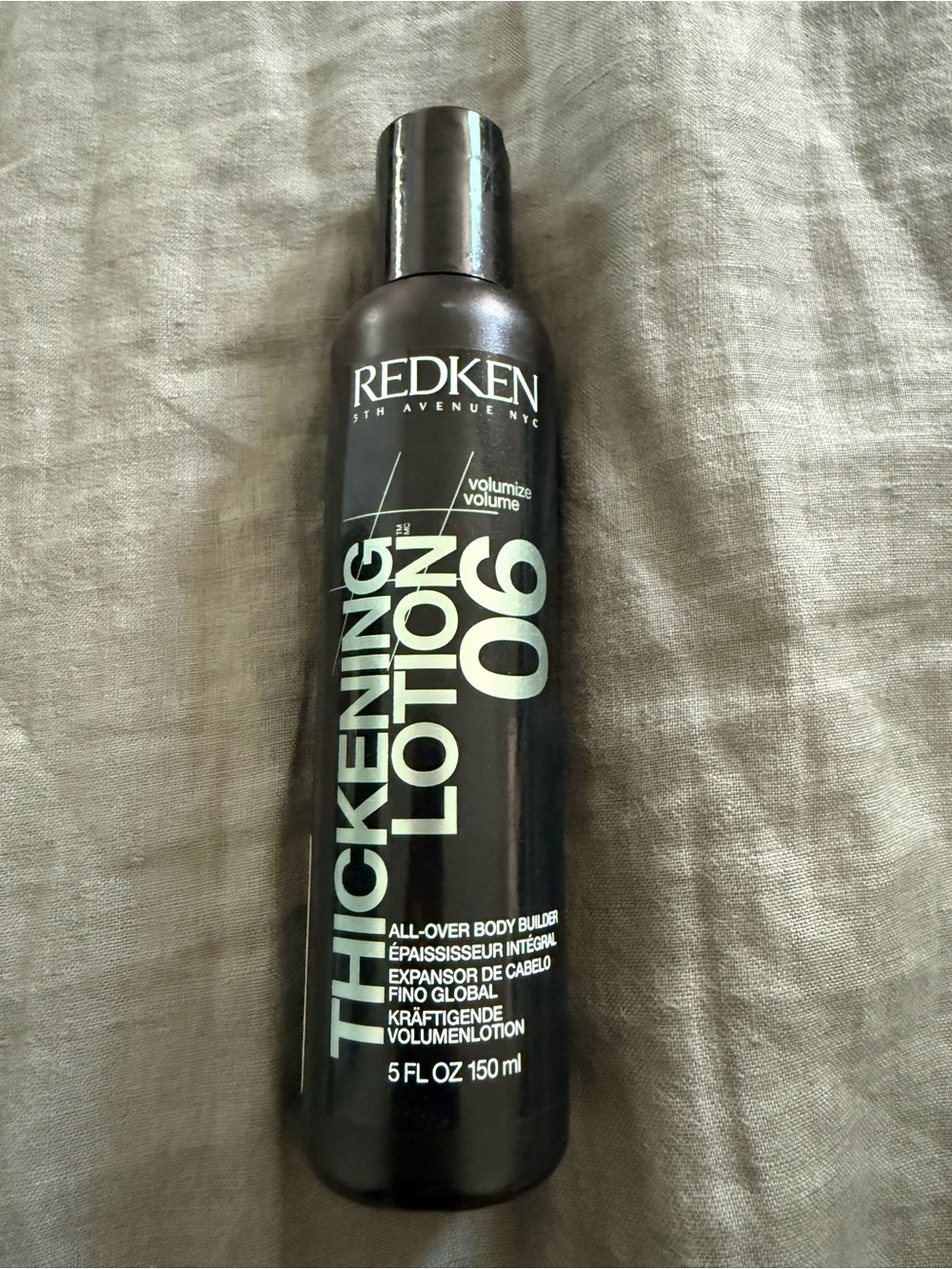 Redken Thickening Lotion 06 - Volumizing Hair Lotion (Black)